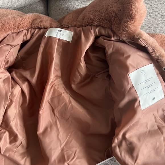 H&M Kids Fluffy Faux Fur Jacket with collar - Picture 5 of 6